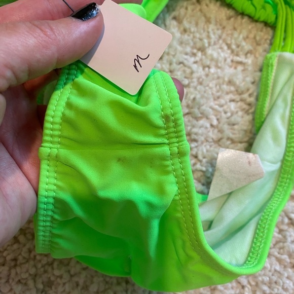 Green scrunch butt bikini triangle top small medium NWT New - Picture 11 of 12